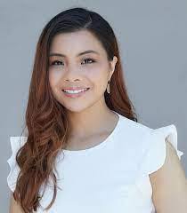 Janice Tangen's Instagram, Twitter & Facebook