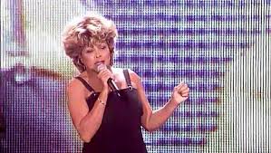 Sittin' in the mornin' sun i'll be sittin' when the evenin' comes watchin' the ships roll in then i watch 'em roll i'm sittin' here restin' my bones two thousand miles, i roam just to make this dock my home i'm just gonna sit, on the dock of the bay watchin' the tide. Sittin On The Dock Of The Bay Otis Redding Cover Tina Turner Live Video Dailymotion