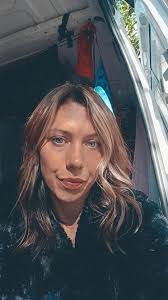 Hi, I'm from melbourne. I've been living in cairns for two months. I want  to stay here all the time. I'm not a backpacker. I have an unconditional  work permit. I'm looking