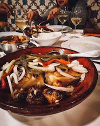 Maria de portugal, from the 16th century, describes many popular medieval dishes of meat, fish. Portuguese Food 25 Dishes To Eat In Lisbon Porto Will Fly For Food