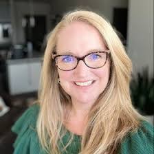 Krista Starnes's Instagram, Twitter & Facebook