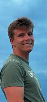 Hi everyone! I'm looking for someone to take over my room/portion of the  lease in May, as I'll be leaving for medical school! If there is a group of  two that is