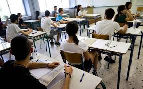 Οι πανελλήνιες αποτελούν μια διαδικασία στράτευσης. Panellhnies Ti 8a Ginei An Kapoios Ypopshfios Bre8ei 8etikos Ston Korwnoio Typosthes