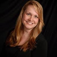 Sarah Labar's Instagram, Twitter & Facebook