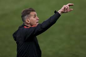 Podem sair e chegar outros. Mancini Nao Teme Demissao Em Caso De Derrota No Classico