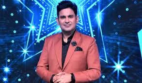 Manoj Muntashir Shukla and 'Skyforce' controversy: Makers give lyricist due  credit for song-Telangana Today