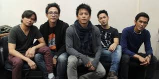 Original artis mtv karaoke aku saleem trilogik cinta (cinta tiga segi). Lirik Lagu Mimpi Yang Sempurna Noah Merdeka Com