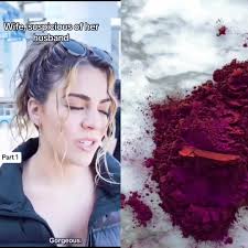 Shakira Mother in Law Hands