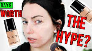 With a hydrating formula, it's comfortable to wear and doesn't feel heavy or suffocating. Giorgio Armani Luminous Silk Foundation First Impression Review Demo 15 Days Of Foundation Youtube