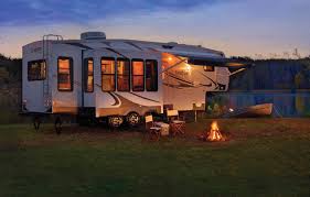 The advantages here are ample. Motorhomes Vs Fifth Wheel Trailer Bucars Rv Calgary