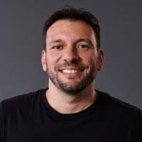 3100+ perfiles de «Dante _____»