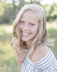 Olivia Munger's Instagram, Twitter & Facebook