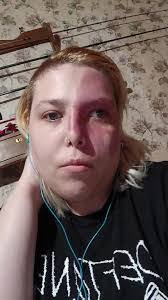 Shannon Skiles's Instagram, Twitter & Facebook