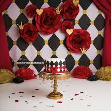 Queen Of Hearts Backdrop For A Photo Shoot Pieces Used Were From Queen Of Hearts Garlan Alice In Wonderland Party Tea Party Birthday Alice In Wonderland Theme
