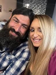 Catherine Karas's Instagram, Twitter & Facebook