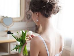 Die weißen einheitsschlüpfer und hemdchen von früher sind schon lange geschichte. Zur Hochzeit Schone Unterwasche Finden Tipps Und Tolle Dessous Labels