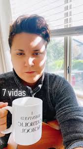 Canción de mi autoría 7 vidas #7vidas #compositora #cantautora  #musicianlife #cafecito #noviembre #misletras