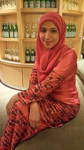 Riuh rendah sungguh kampung laman. Senarai Lagu Yang Dirakamkan Oleh Siti Nurhaliza Wikiwand
