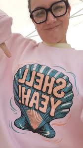 @oldbeachartandecomarket is starting to get that Christmas spirit! Come