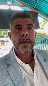 Estamos realizando la adecuación de la entrada del colegio público Tomás  Alfaro Calatrava con la finalidad de no sólo mejorar sus condiciones, sino  de volverlo apto para que niños con alguna ...