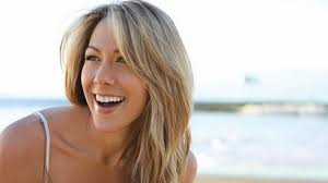 Colbie Caillat Celebrates Her 34th Birthday Today Colbiecaillat Birthdays Colbie Caillat Colbie Caillat Bubbly Long Hair Styles