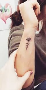 155 Cute And Small Flower Tattoo Designs To Feel The Fragrance Tiny Wrist Tattoos Small Tattoos Feminine Tattoos