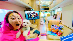 Lately instead of having the tv on at dinner time, i've been lighting a couple candles and playing my favorite christmas cozy christmas playlist — west coast capri. Surprising Friends With The Worst Christmas Presents Prank Youtube