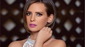 وكان قد رحل عن عالمنا صباح اليوم، عبد العظيم معز العاصى والد الفنانة إيمان العاصي، حيث نعى الإعلامي والكاتب. Ø¥ÙŠÙ…Ø§Ù† Ø§Ù„Ø¹Ø§ØµÙŠ ØªÙƒØ´Ù Ù„Ù„Ø¹Ø±Ø¨ÙŠØ© Ù†Øª Ø¹Ù† Ø£Ø²Ù…ØªÙ‡Ø§ Ù…Ø¹ ÙƒÙˆØ±ÙˆÙ†Ø§ ÙˆØ­Ù‚ÙŠÙ‚Ø© Ø®Ù„Ø§ÙÙ‡Ø§ Ù…Ø¹ Ù…Ø­Ù…Ø¯ Ø±Ù…Ø¶Ø§Ù†
