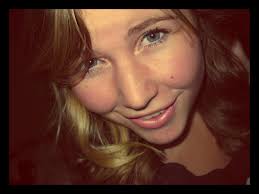 Riley Edwards (@RileyEdwards_)