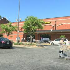 kroger on pio nono ave officially closes after more than 20 years of service wgxa kroger on pio nono ave officially
