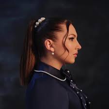 Who produced “C'est trop” by Linh?