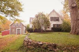 8 Dreamy Autumnal Houses For Sale Historic Homes For Sale Old Houses For Sale New England Homes