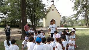 San antonio nació en portugal, pero adquirió el apellido por el que lo conoce el mundo, de la ciudad italiana de padua, donde murió y donde todavía se veneran sus reliquias. Salesian Education Cordoba Cordoba San Antonio De Padua En