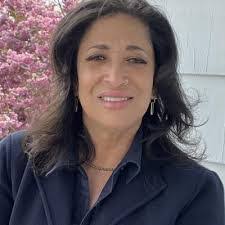 Shannon Morgan's Instagram, Twitter & Facebook