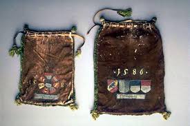 Schweizerisches Nationalmuseum Sammlung Online Kleine Ledertasche Beutel Taschen