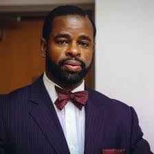 Eric Comer's Instagram, Twitter & Facebook