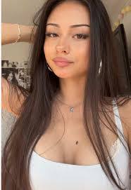 Jasmine Beaver's Instagram, Twitter & Facebook