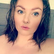 Danielle Higgs (@DaneHiggs)