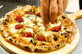 Maybe you would like to learn more about one of these? Aussergewohnliche Pizzen Mit Italienischem Kase Von Franco Pepe