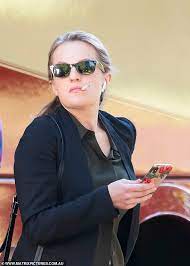 Yvonne strahovski has never talked about tobacco, so we can't know for sure if yvonne strahovski smoking.because televisions prohibit images of people smoking, celebrities are also failing to do so, or at the very least in public. Handmaid S Tale Star Elisabeth Moss Puff Away On A Cigarette Daily Mail Online