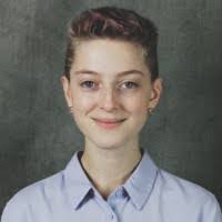 Gwen Flaherty's Instagram, Twitter & Facebook