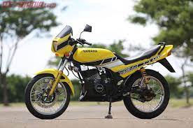 Klien mereka yang merupakan pemilik yamaha rxz tersebut ingin melakukan peremajaan. Spesial Nih Yamaha Rxz Edisi 60th Anniversary Berburu Sampai Malaysia Gridoto Com