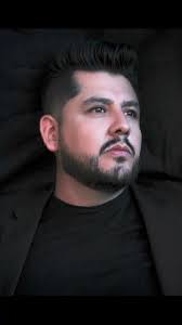 Debes ser un gran hombre!!!🎤🎶 #ArturoGuerra #Singer #singerlifestyle🎤❤️ 