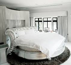 Pin By Nana On Unique Beds Bedroom Interior Master Bedroom Set Beautiful Bedrooms