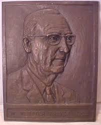 Mystery: LLUSD founder found