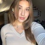 Lauren Peticca's Instagram, Twitter & Facebook