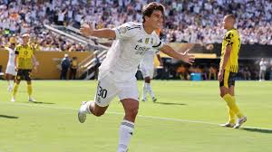 Celineflord desnuda ive run into her a couple of times up