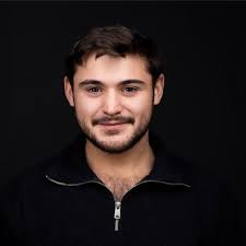 To all the young healthcare leaders out there: KEEP IT UP💪 You wake up  every day with unmatched motivation to reshape the future of healthcare.  Watching seasoned healthcare veterans listen…