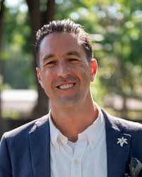 Paul Bancroft's Instagram, Twitter & Facebook