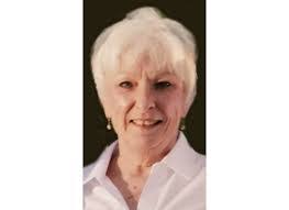 Linda Grubb's Instagram, Twitter & Facebook